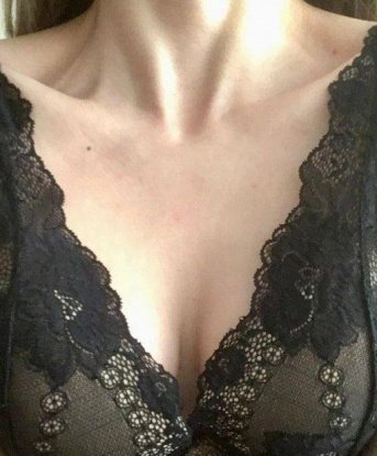 Молодая, горячая и игривая красотка ждет тебя для ярких встреч и незабываемых впечатлений. Все индивидуально и конфиденциально. Звони, не пожалеешь! 7548, 27 лет